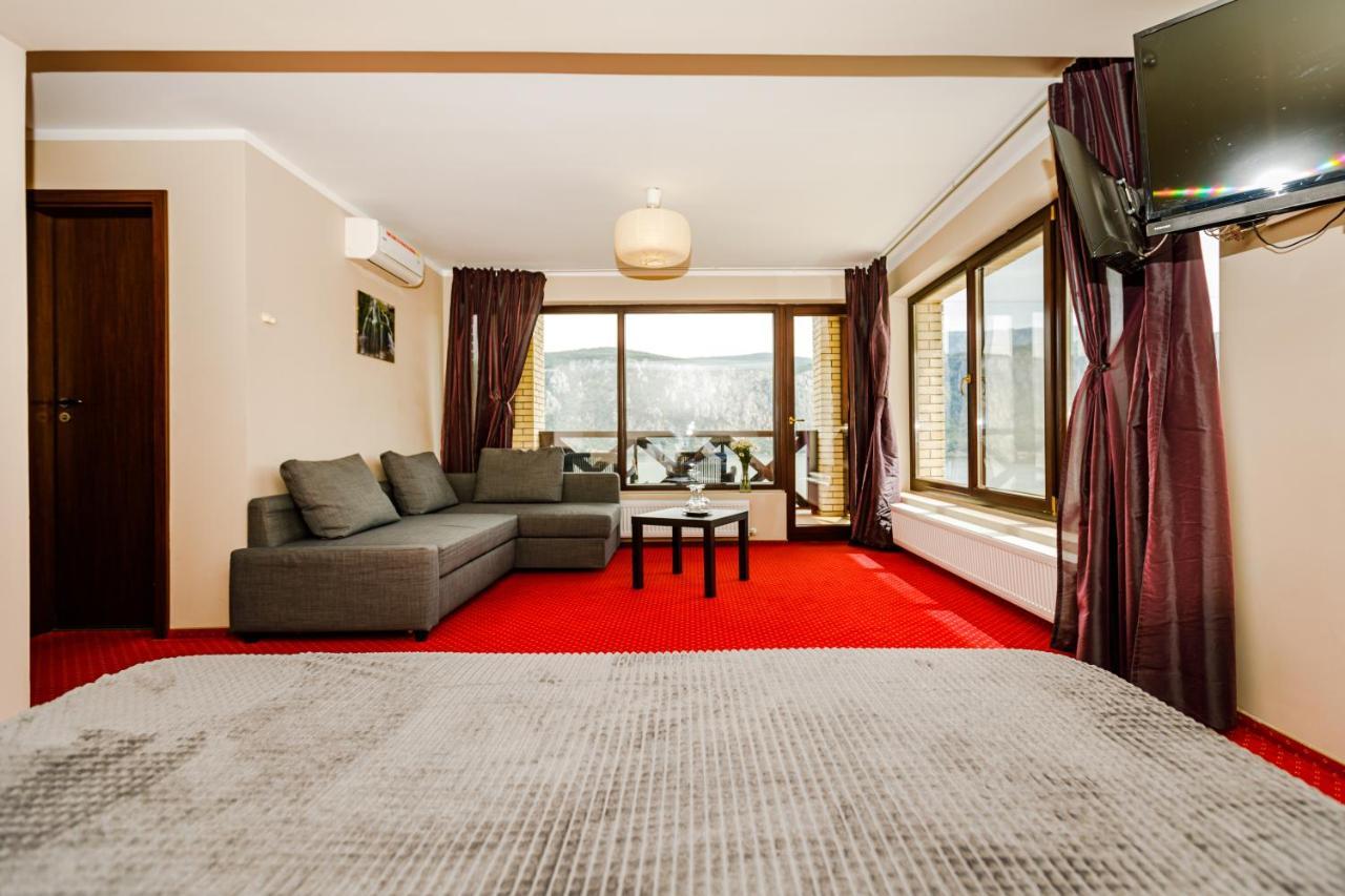 Rex Infinity View 4* Cazanele Dunarii Dubova Dış mekan fotoğraf