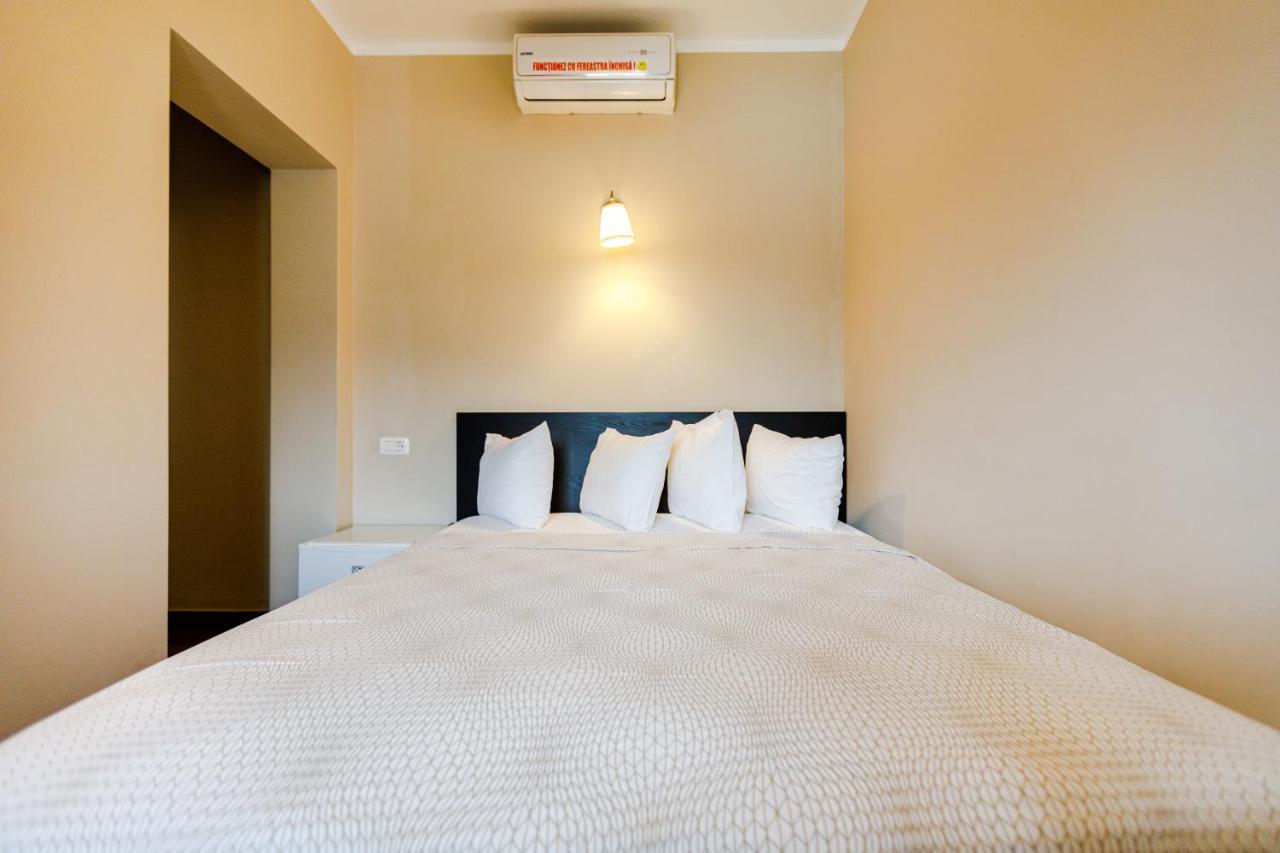 Rex Infinity View 4* Cazanele Dunarii Dubova Dış mekan fotoğraf