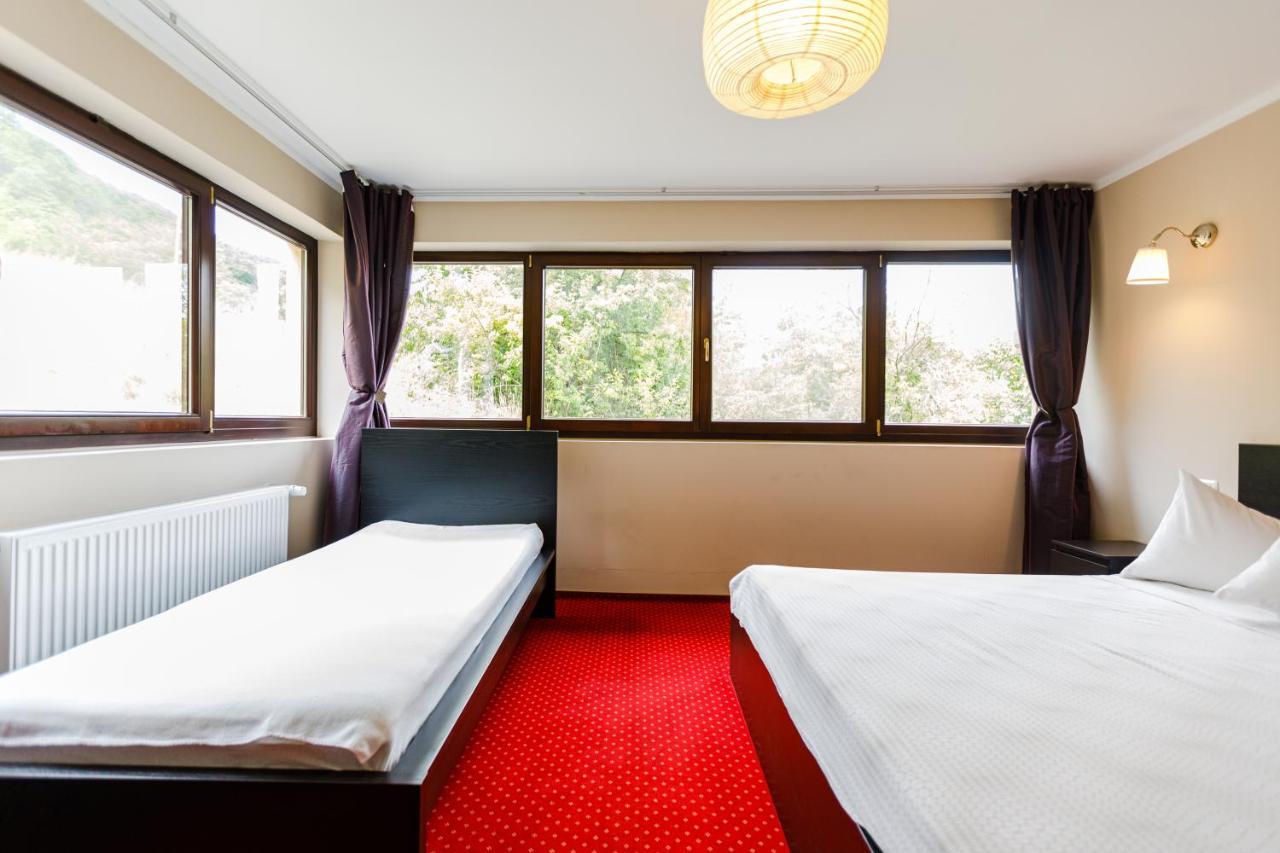 Rex Infinity View 4* Cazanele Dunarii Dubova Dış mekan fotoğraf