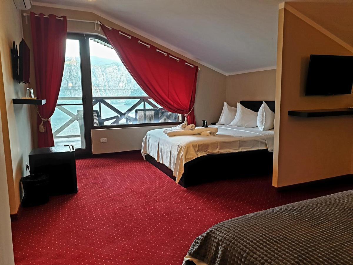 Rex Infinity View 4* Cazanele Dunarii Dubova Dış mekan fotoğraf