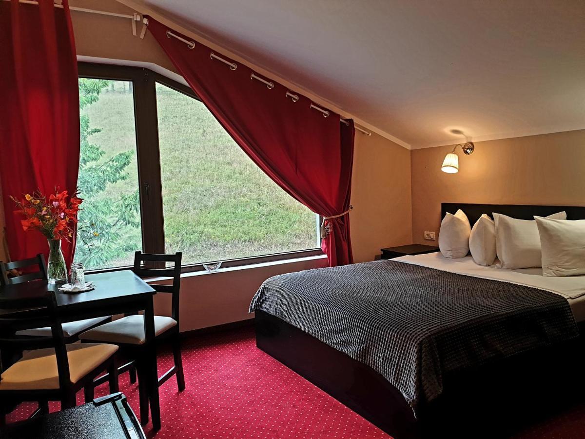 Rex Infinity View 4* Cazanele Dunarii Dubova Dış mekan fotoğraf