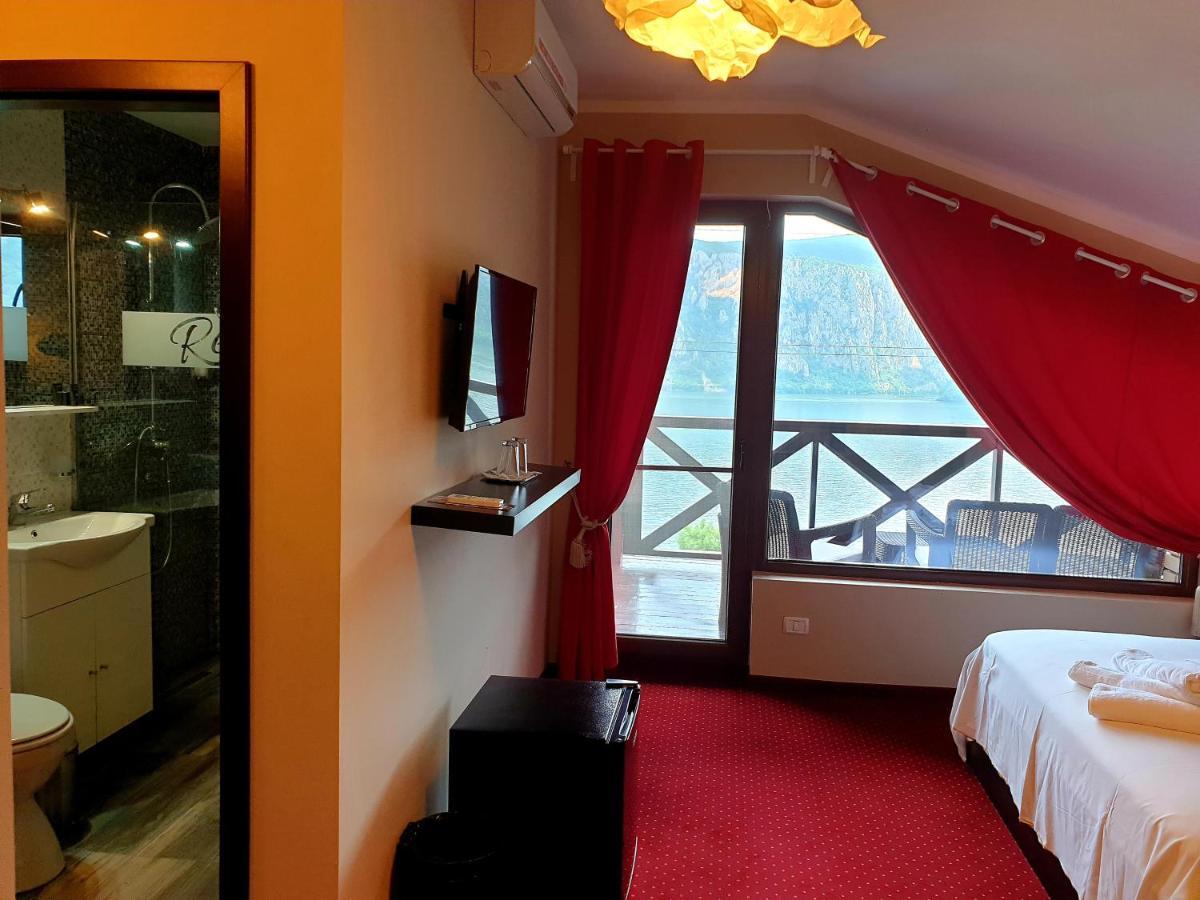 Rex Infinity View 4* Cazanele Dunarii Dubova Dış mekan fotoğraf